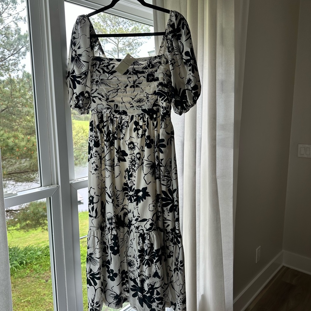 The A&F Emerson puff sleeve midi dress